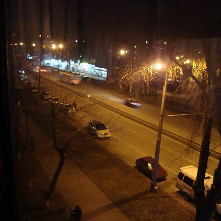 Studio On Stalevarov Near Meduniversity Zaporizhia Bagian luar foto